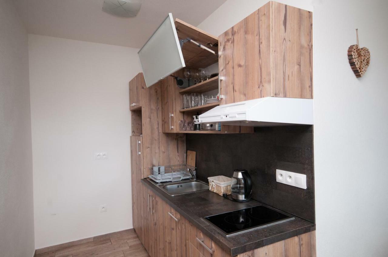 Apartmany Biela Put - Jasna Nr. 8 เดมานอฟสกา โดลินา ภายนอก รูปภาพ